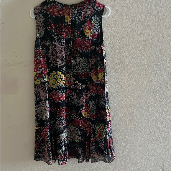 Floral Sleeveless Midi Dress - Picture 2 of 6